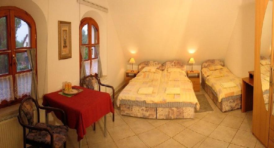 Hotel-Pension Residenz Balatonakali Экстерьер фото